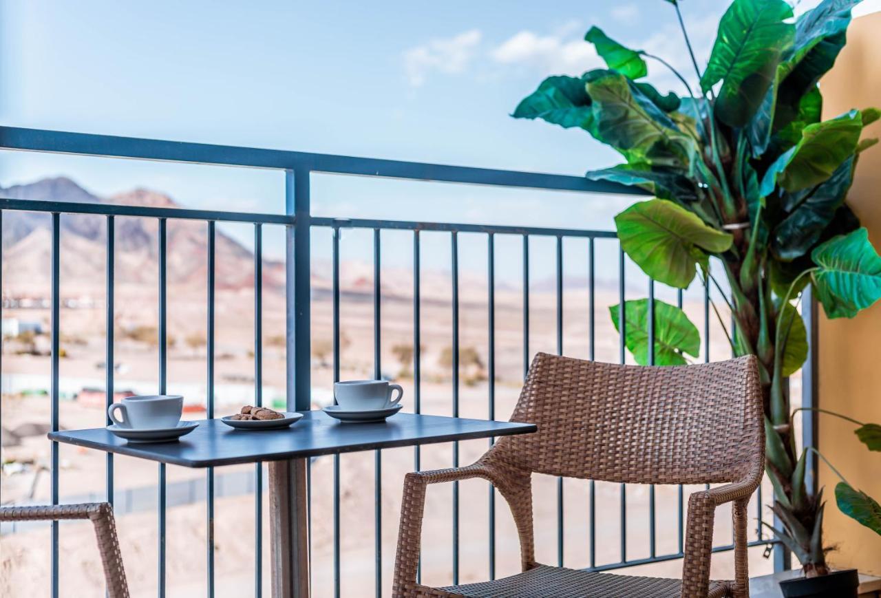 Almogim Suites Eilat Hotel (Adults Only) Bagian luar foto